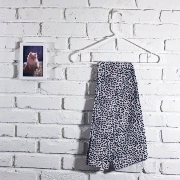 VS Everyday Leopard Print Leggings Tall Small - Picture 9 of 10